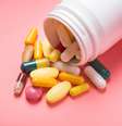 Quais os riscos de consumir suplementos vencidos?  Foto: Getty Images / Getty Images