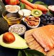As vitaminas são nutrientes essenciais com funções específicas, encontradas em diversos alimentos  Foto: beats1 | Shutterstock / Portal EdiCase