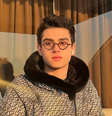 A cantor Vitor Fadul foi diagnosticado com autismo aos 25 anos  Foto: Reprodução/Instagram/@vitorfadul