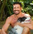 Cauã Reymond celebra melhora de cadela que foi envenenada: ‘Sextou com ela em casa’  Foto: Reprodução/Instagram