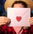 Acerte na mensagem para seu crush  Foto: Shutterstock / João Bidu