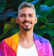 Pedro Rhuas é autor de 'Enquanto eu não te encontro' e 'O mar me levou a você'  Foto: Divulgação/Olga Gonzalez