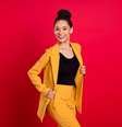 O blazer é um item que pode ser usado em vários tipos de ambientes  Foto: Roman Samborskyi | Shutterstock / Portal EdiCase