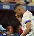Mbappé fratura o nariz   Foto: FRANCK FIFE/AFP via Getty Images / Esporte News Mundo