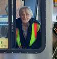 Com 81 anos de idade, Helen Antenucci (EUA) é oficialmente a operadora ferroviária mais antiga do mundo.  Foto: @GWR via Instagram / Estadão