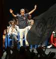 Chico Buarque é conhecido pelas músicas políticas e românticas, mas não esqueceu da vida sofrida do jovem de quebrada  Foto: Fernando Frazão/AB