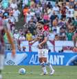 Martinelli improvisado na zaga tentando construir jogada em saída de jogo FOTO DE MARCELO GONÇALVES / FLUMINENSE FC  Foto: Esporte News Mundo