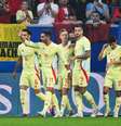 Momento do gol marcado por Ferran Torres na vitória da Espanha contra a Albânia –  Foto: Ina Fassbender/AFP via Getty Images / Jogada10