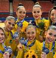 Conjunto brasileiro de ginástica rítmica com a medalha de prata   Foto: Divulgação/CBG / Esporte News Mundo