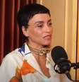 Suzana Pires no 'Flow News': "O que me faz não ter ranço (da Globo) é que eu fui fazer terapia"  Foto: Reprodução