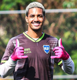 “Meu maior desafio foi superar a dificuldade de ouvir a batida na bola, mas consegui treinando os outros sentidos, como visão rápida e reflexo aguçado”, diz Luciano  Foto: Reprodução/Instagram/lquati96