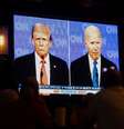 Cidadãos americanos que vivem no México se reúnem para assistir ao primeiro debate entre o presidente dos EUA, Joe Biden, e o ex-presidente Donald Trump, no restaurante Pinche Gringo BBQ, na Cidade do México, México, em 27 de junho de 2024.  Foto: Reuters/Quetzalli Nicte-Ha
