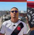Nando Gald viralizou em São Januário e foi alvo de homofobia em um jogo  Foto: Reprodução/Instagram / Jogada10