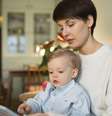 Livros, filmes, músicas e histórias familiares também podem servir de inspiração para a escolha do nome  Foto: Freepik/Reprodução / Bebe.com