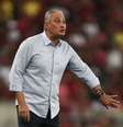 Tite saiu em defesa de Lorran –  Foto: Gilvan de Souza/CRF / Jogada10