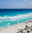 O azulão do mar de Cancún agora mais perto  Foto: Michelle Raponi/Pixabay / Viagem e Turismo
