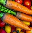 Cascas de frutas e vegetais para comer  Foto: Shutterstock / Sport Life