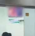 Unidade de saúde exibe filme com cenas eróticas em televisão  Foto: Reprodução/Redes Sociais