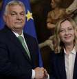 Giorgia Meloni e Viktor Orbán em encontro em Roma  Foto: Getty Images / BBC News Brasil