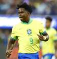 Endrick titular pelo Brasil.   Foto: Ronald Martinez/Getty Images / Esporte News Mundo