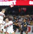 São Paulo tem bom retrospecto contra o RB Bragantino em casa, na década  Foto: Rubens Chiri e Paulo Pinto/Saopaulofc.net / Jogada10