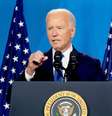 Biden confundiu nome de Kamala Harris com de Trump, horas após chamar Zelensky de Putin em evento da cúpula da Otan  Foto: Chris Kleponis/CNP/Bloomberg via Getty Images / BBC News Brasil