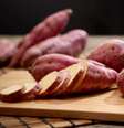 A batata-doce é um alimento rico em nutrientes importantes para a saúde  Foto: 1981 Rustic Studio kan | Shutterstock / Portal EdiCase