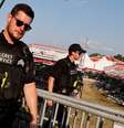 Agentes do Serviço Secreto no local do evento após o atentado contra Trump  Foto: Brendan McDermid/Reuters / BBC News Brasil