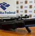 Homem é preso pela importação ilegal de fuzil anti-drones  Foto: Divulgação/Polícia Federal