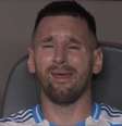 Messi caiu no choro após lesão  Foto: Reprodução/SporTV