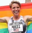 Nikki Hiltz será a primeira pessoa trans não-binária a representar os EUA nas Olimpíadas  Foto: Reprodução: Instagram/nikkihiltz
