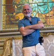 Otávio Mesquita contou que, na época que começou como repórter, ninguém queria fazer a cobertura do "Gala Gay"  Foto: Reprodução: Instagram/otaviomesquita