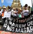 Movimento de familiares de vítimas de violência policial do estado do Rio de Janeiro faz ato em frente ao Palácio Guanabara  Foto: Tânia Rego