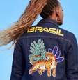 Jaqueta jeans bordada à mão do Time Brasil   Foto: Divulgação / Elas no Tapete Vermelho