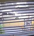Vizinho é denunciado por jogar garrafa com urina em casa na Lapa  Foto: Reprodução/Arquivo pessoal