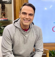 Tadeu Schmidt comentou que a situação virou tópico de conversa entre a família e amigos  Foto: Reprodução: Instagram/tadeuschmidt 