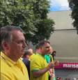 Jair Bolsonaro e Flavio Bolsonaro em ato de pré-campanha em Campo Grande, na zona oeste do Rio de Janeiro (RJ)  Foto: Reprodução/@flaviobolsonaro via Facebook / Estadão