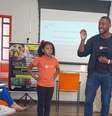 Miltinho Souza passou a dar aulas de reforço após auxiliar a filha Anny com dificuldades na escola  Foto: Arquivo pessoal