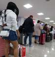 A falha em sistemas provocou grandes atrasos em aeroportos ao redor do mundo  Foto: EPA / BBC News Brasil