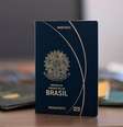 Brasil ocupa a 17ª posição no ranking dos passaportes mais poderosos do mundo, empatado com a Argentina.  Foto: Polícia Federal/Divulgação / Estadão