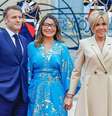 Janja da Silva foi recepcionada pelo presidente da França, Emmanuel Macron, e sua esposa, Brigitte  Foto: Cláudio Kbene/PR