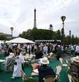Restaurante com vista para a Torre Eiffel durante os Jogos Olímpicos   Foto: Hu Huhu