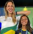 Rayssa Leal e Carol Gattaz se encontraram em Paris  Foto: Reprodução/Instagram/Carol Gattaz