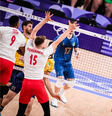 Lucarelli ataca bola em jogo do Brasil contra a Polônia no vôlei masculino  Foto: Olimpíada Todo Dia