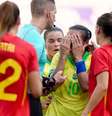 Marta chora após expulsão diante da Espanha  Foto: Juan Manuel Serrano Arce/Getty Images