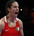 A argelina Imane Khelif vai em busca do ouro  Foto: Peter Cziborra / Reuters