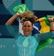 Rebeca Andrade comemora ouro  Foto: REUTERS/Mike Blake