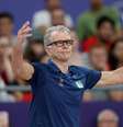 Bernardinho assume responsabilidade em eliminação do Brasil no torneio de vôlei dos Jogos de Paris  Foto: Carl Recine/Getty Images