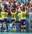 Brasil x Angola no handebol feminino  Foto: Gaspar Nobrega/COB / Olimpíada Todo Dia
