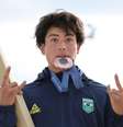 Augusto Akio, o Japinha, comemora o bronze  Foto: REUTERS/Mike Blake